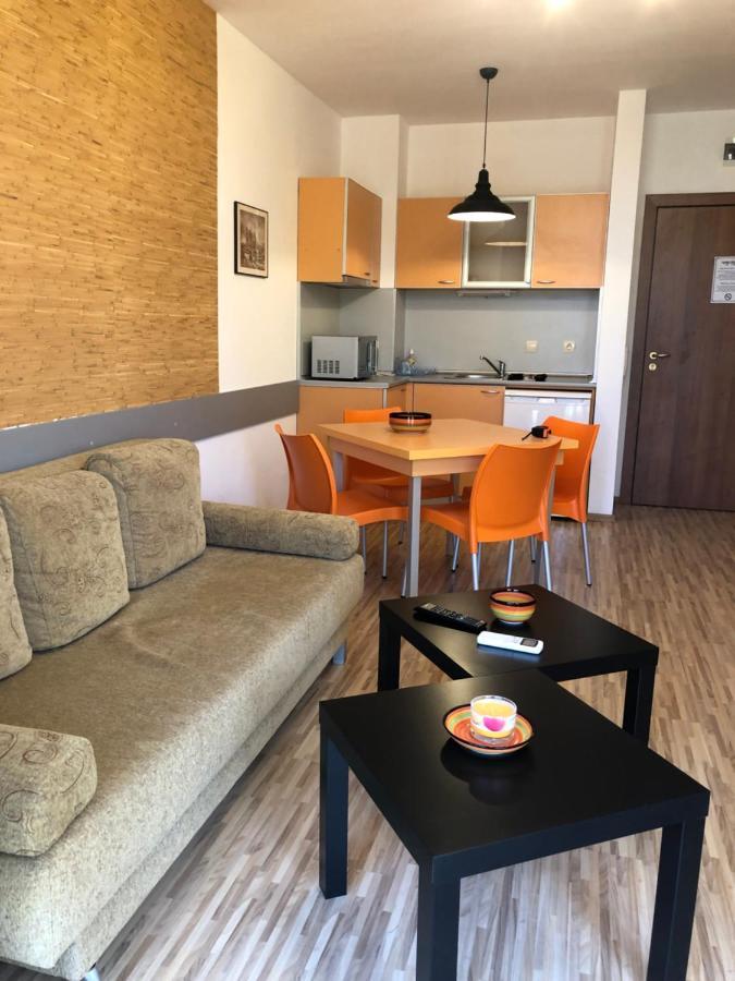 Fantasy 15 комплекс фантазия, Apartament Hisarea