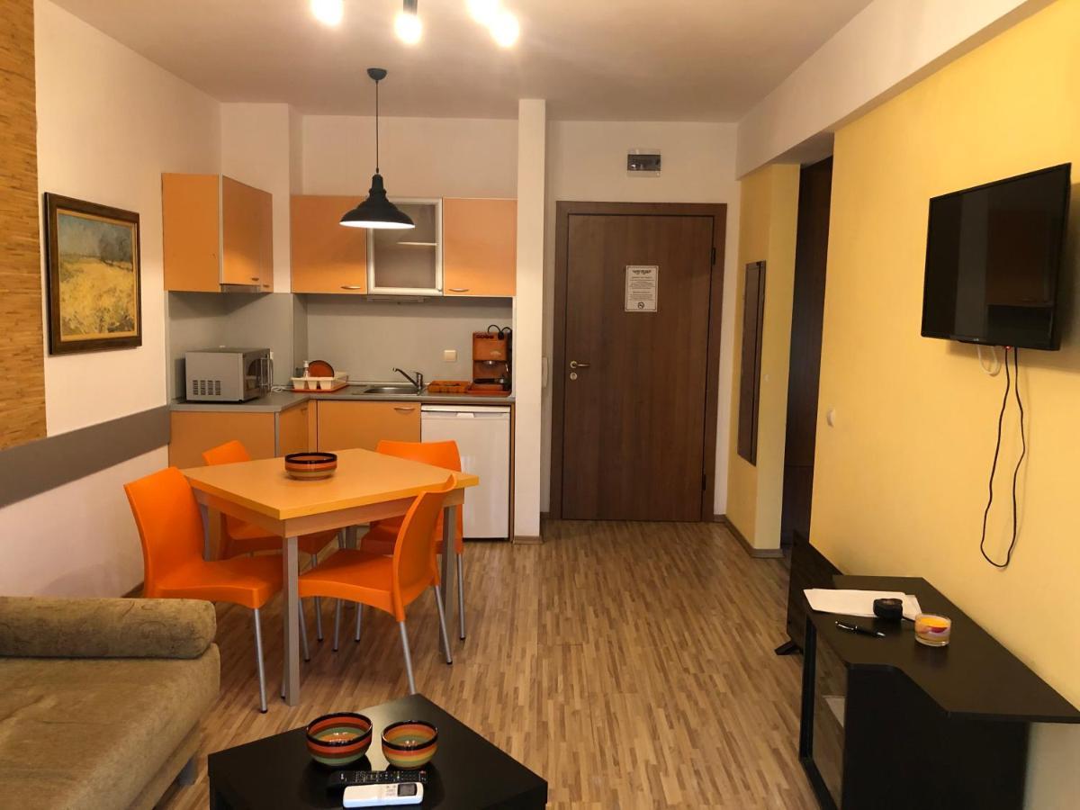 Fantasy 15 комплекс фантазия, Apartament Hisarea